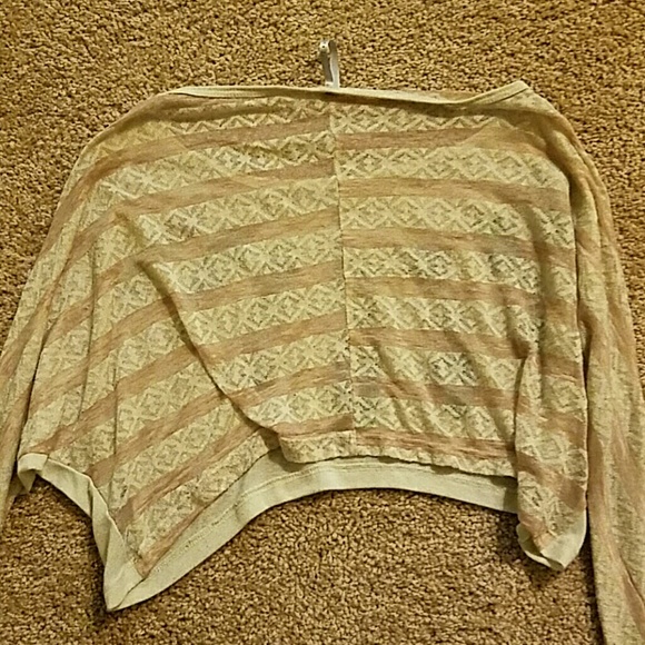 Feather Crop Top - Picture 3 of 3