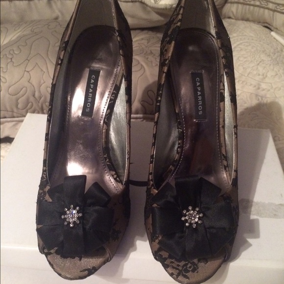 Caparros black lace peep toe heels 8 1/2 - Picture 2 of 4