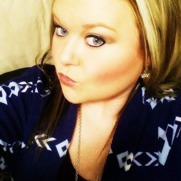 Meet your Posher, Jacqueline