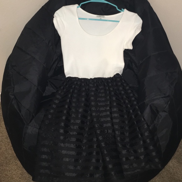 Cute black and white dress