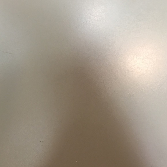 Meet your Posher, Ally - Picture 1 of 1