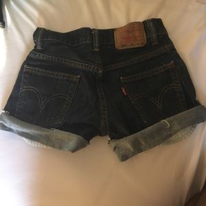 Dark wash Levis original