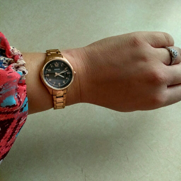 Fossil Accessories - Fossil rose gold watch