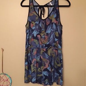 Button romper with key hole back