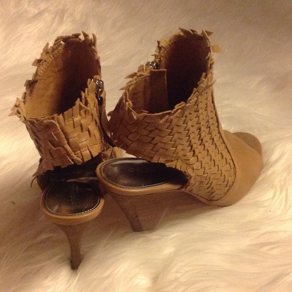 Coach 6.5 Q4075 Julie Peep Toe Heel - Picture 3 of 4