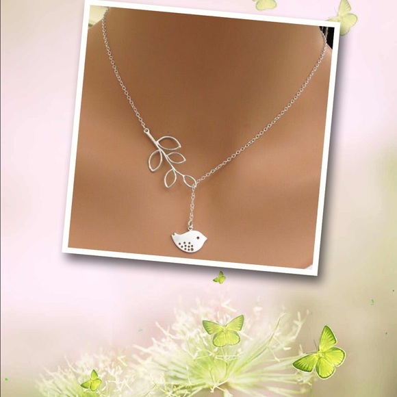 Jewelry - 🔴SALE🔴Love Bird Necklace