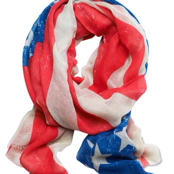 Accessories - ❗️1 hour sale❗️Patriotic Scarf