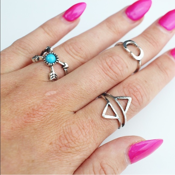 2 LEFTπSet of 6πsilver turquoise boho rings - Picture 4 of 4