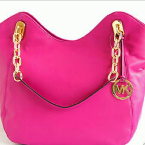 Michael Kors Handbags - NEW Michael Kors fuschia leather Lilly bag