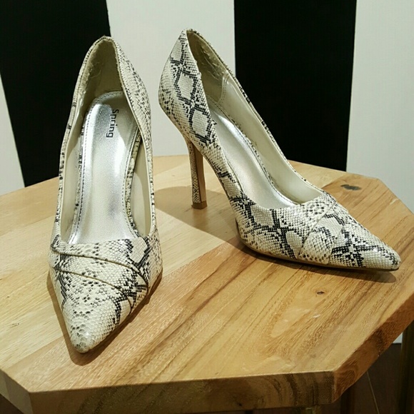 Snakeskin Pointed Fashion Heels