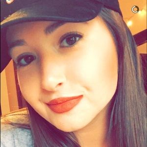 Meet your Posher, Breanna