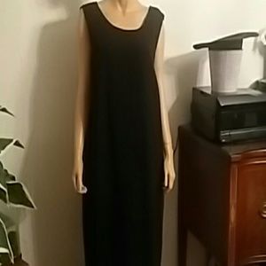 Black sleeless dress size 18wp