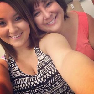 Meet your Posher, Elaine