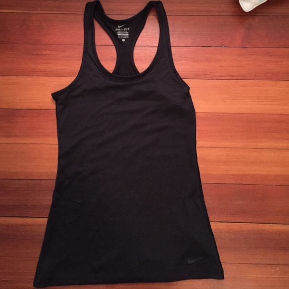 Nike workout top