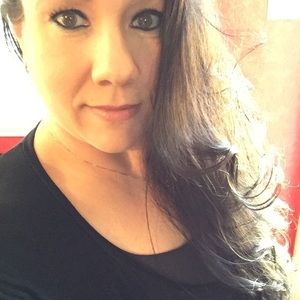 Meet your Posher, Lori