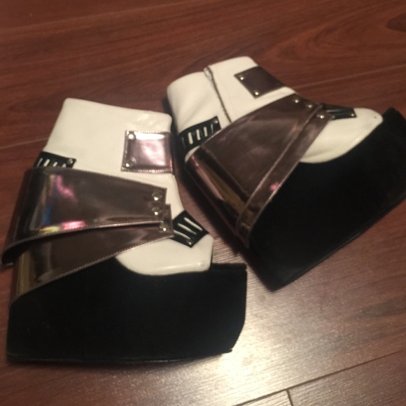 Nasty Gal Shoes - 🎉FINAL PRICE🎉Nasty Gal Platform Wedges