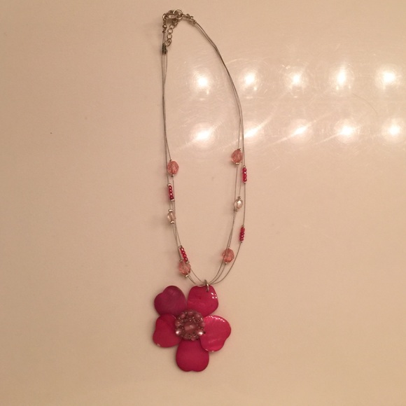 Necklace with pink beads and flower 🌺🌸