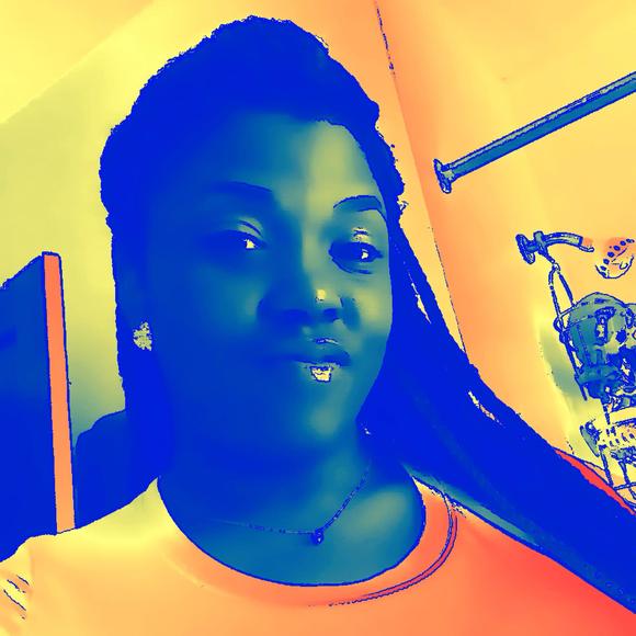 Meet your Posher, Carmen