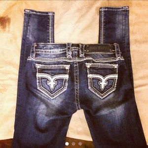 ❌SOLD❌ Rock Revival skinny 24