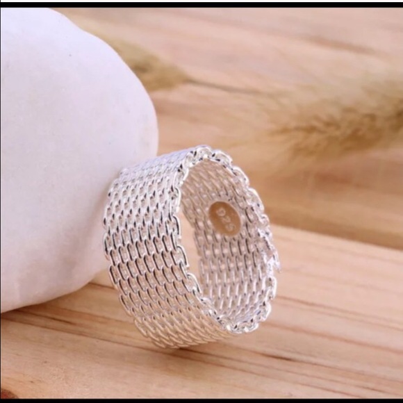 SOLD! ☺️Beautiful .925 mesh ring ❤️ - Picture 3 of 3