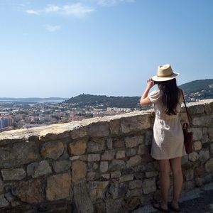 Meet your Posher, Nathalie!