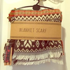 Blanket Scarf: Brand New!!