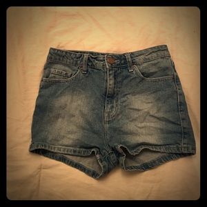 BDG High rise shorts