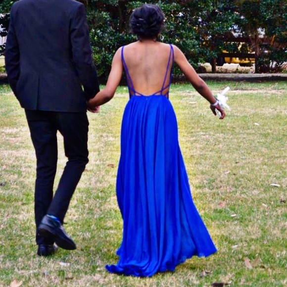 Royal Blue Prom Dress || Backless w/ Train - Picture 4 of 4