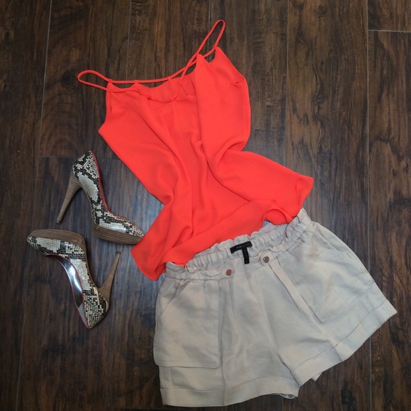 🎉☀Host Pick☀️🎉 Gianni Bini Island sunset blouse - Picture 3 of 3