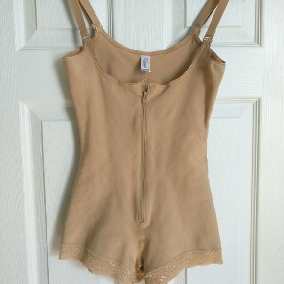 Slimming Braless Body Shaper in Boyshort