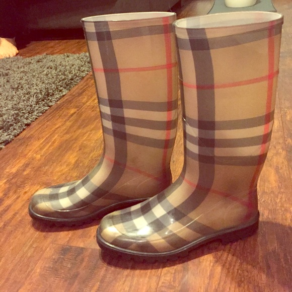 Burberry Shoes - Burberry rain boots