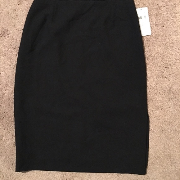 Skirt - Picture 2 of 4