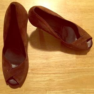 Donald J Pliner brown shoes. Used but very cute.