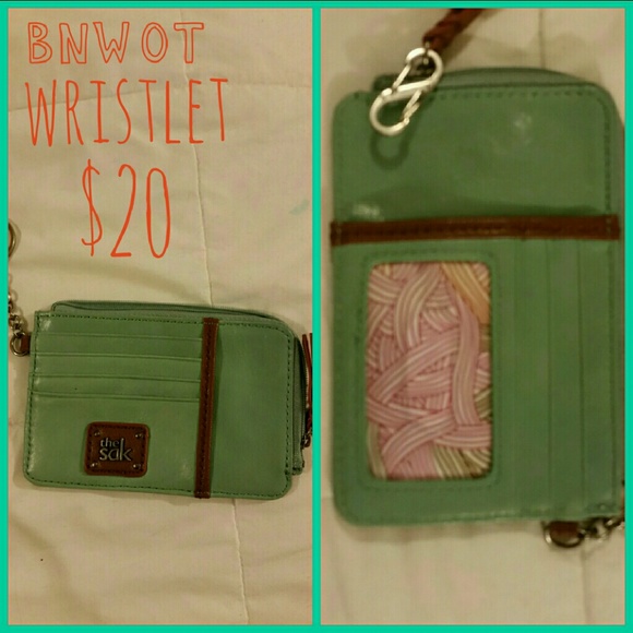 Wristlet