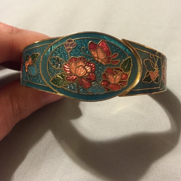 Vintage Jewelry - 🎉SOLD HP 4/16/16 🎉Vintage Cloisonné Bracelet❤️