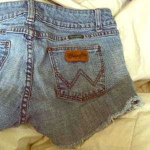 Vintage cut off Wrangler shorts. PRICE DROP ⬇️⬇️