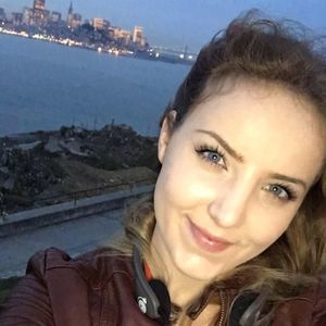 Meet your Posher, Erica