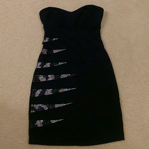Strapless short dress.