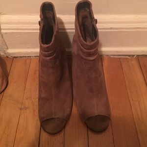 Aerosoles peep toe wedge