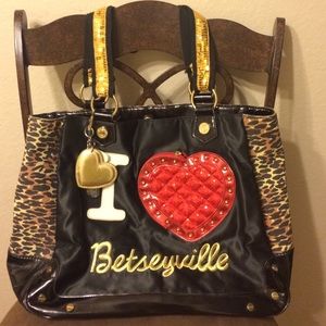 Cheetah print sequenced Betsyville bag