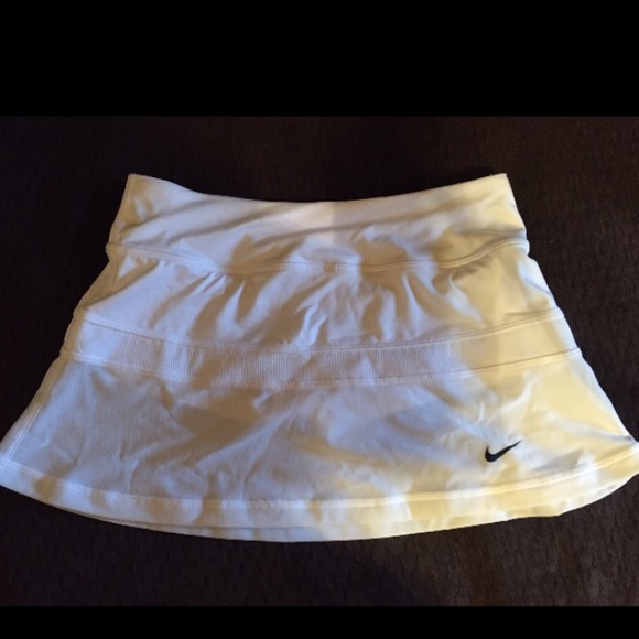 Nike girls tennis skirt