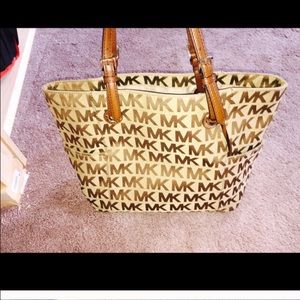 BUNDLE FOR LADYDAR!!!