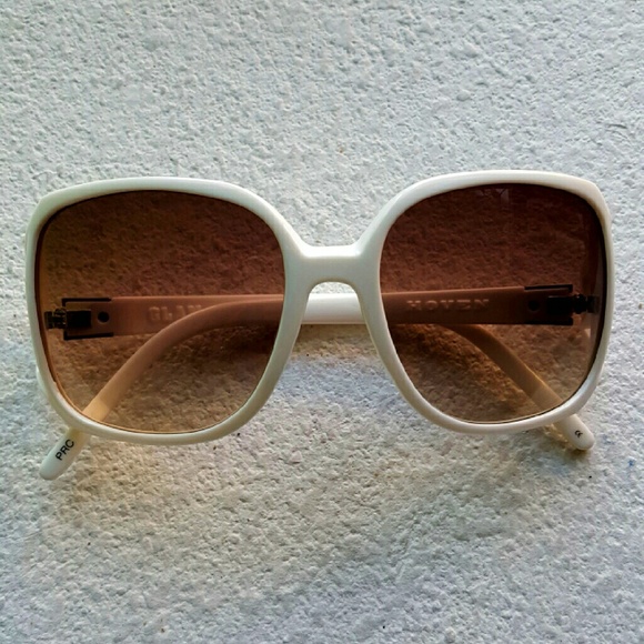 Hoven Accessories - ⬇️FINAL PRICE⬇️NWOT white sunglasses