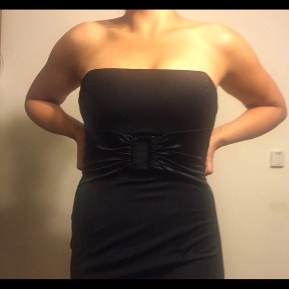 Dress - Picture 4 of 4
