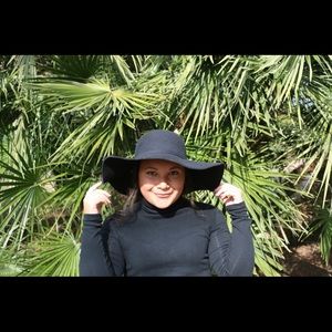 Meet your Posher, Brianna