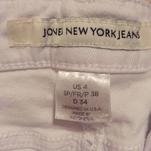 White Jones New York Jeans capris