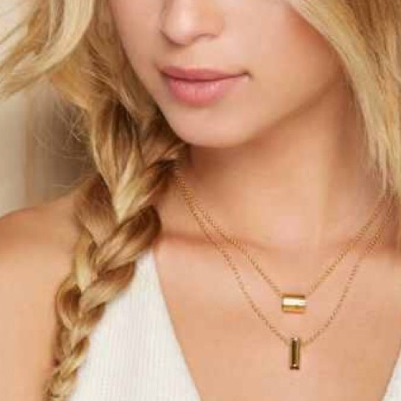 🌍 Cute Necklace Supporting a Good Cause! - Picture 4 of 4