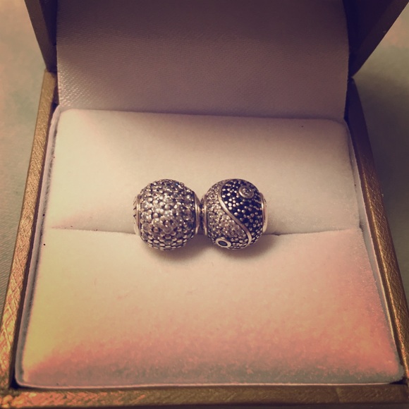 Bundle of two Pandora essence beads