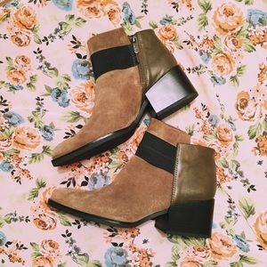 Sam Edelman boots, size 6.5.