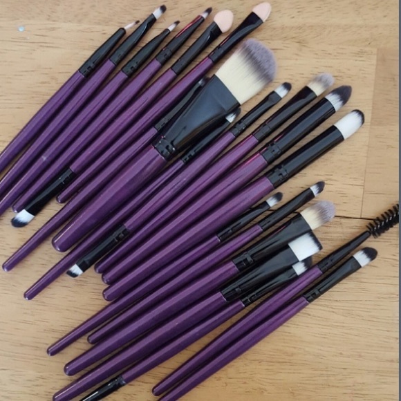 MAC Cosmetics Other - •20pcs Cosmetic Beauty Brushes•